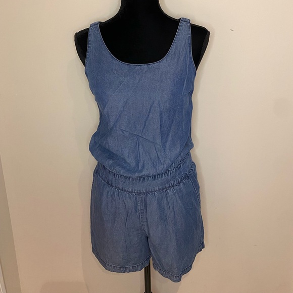 Kenneth Cole romper - Picture 1 of 2